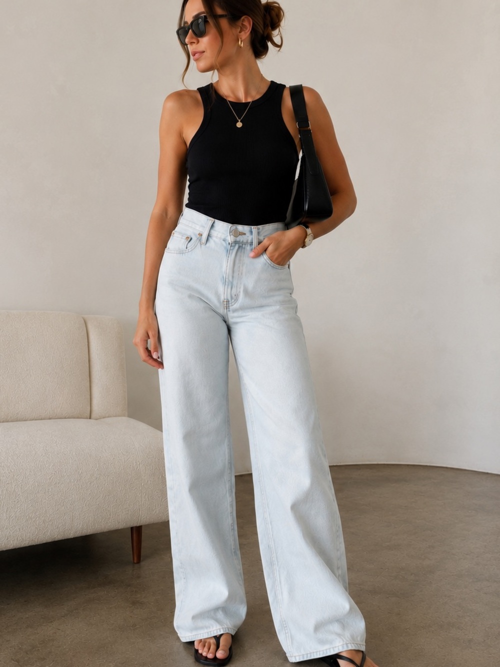 Levi’s Premium Ribcage Wide Leg Jeans Light Wash Size 24